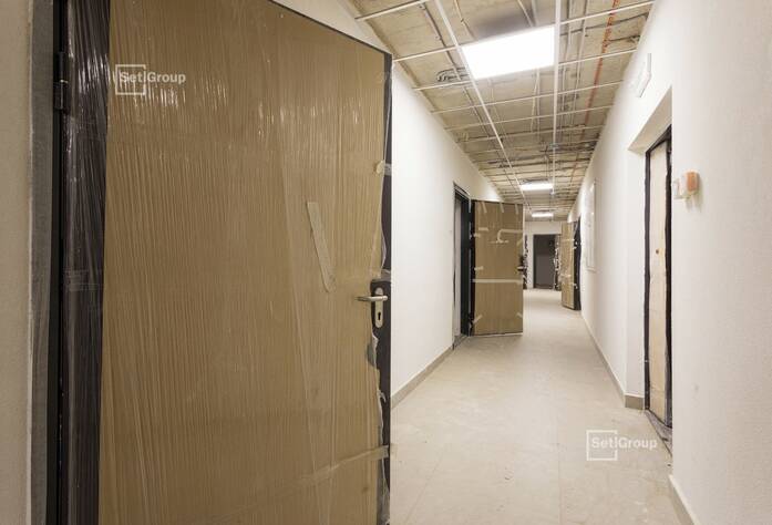 Завершены работы по устройству установочных коробов и базы квартирных электрощитов на уровне 11 этажа.