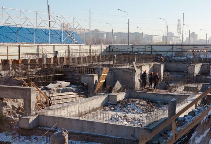 Строительная площадка жилого комплекса «Оптиков, 34» (Март 2013)