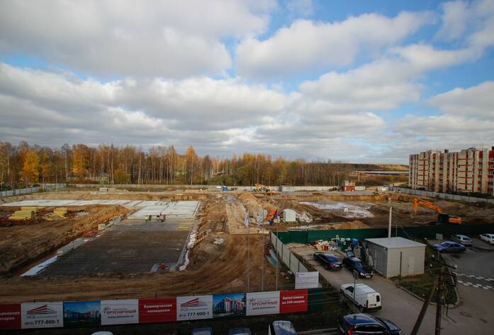 Строительство ЖК «Брусничный» (октябрь 2014)