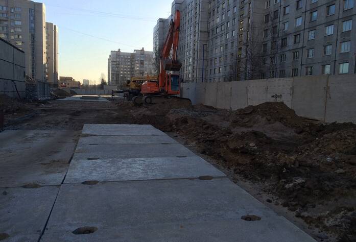 Ход строительных работ МФК «Москва»: строительная площадка