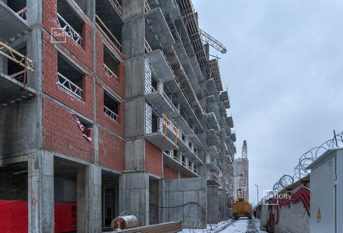Близки к окончанию работы по устройству бетонной подготовки 2 блока паркинга, выполнено 97%.