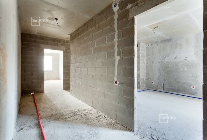 Завершаются работы по бетонированию стен и перекрытий, готовность 99%.