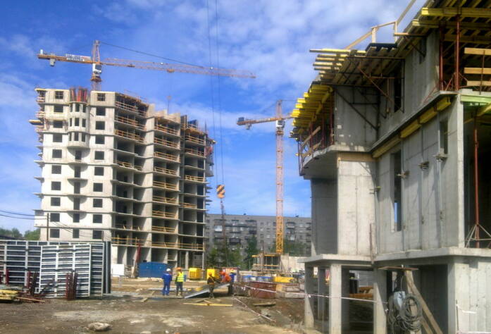 Строительство ЖК «Академ-Парк» (май 2011г.)