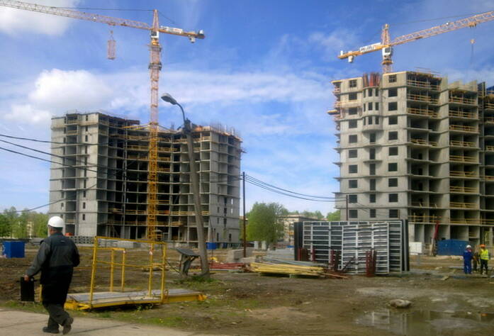 Строительство ЖК «Академ-Парк» (май 2011г.)